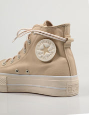 ZAPATILLAS CONVERSE CHUCK en color Beige