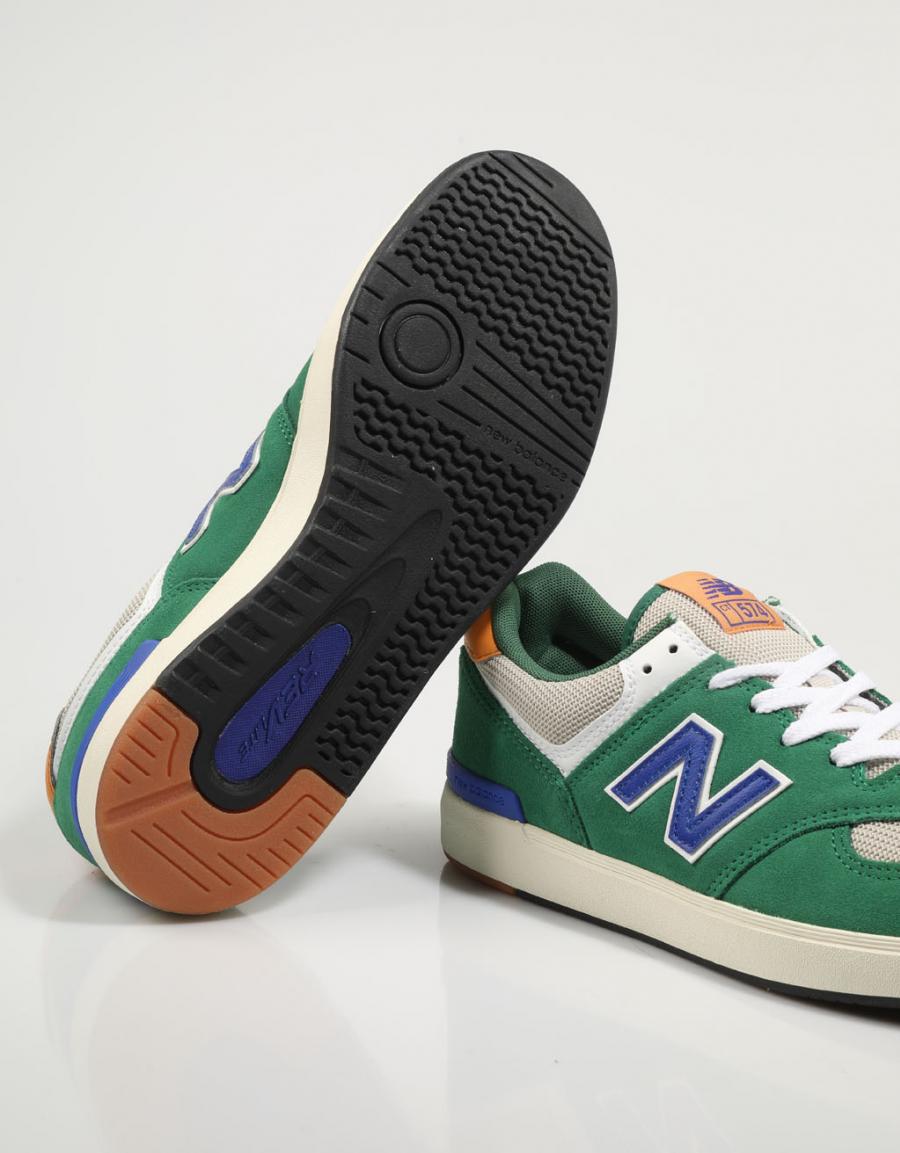 ZAPATILLAS NEW BALANCE CT574 en color Verde