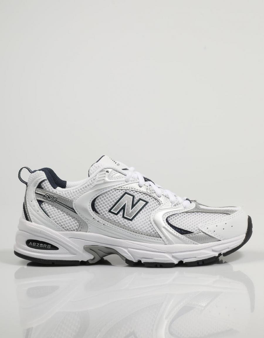 ZAPATILLAS NEW BALANCE MR530 en color Blanco