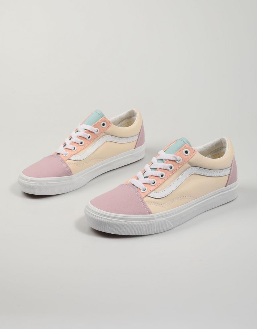 ZAPATILLAS VANS OLD SKOOL en color Multicolor