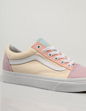 ZAPATILLAS VANS OLD SKOOL en color Multicolor