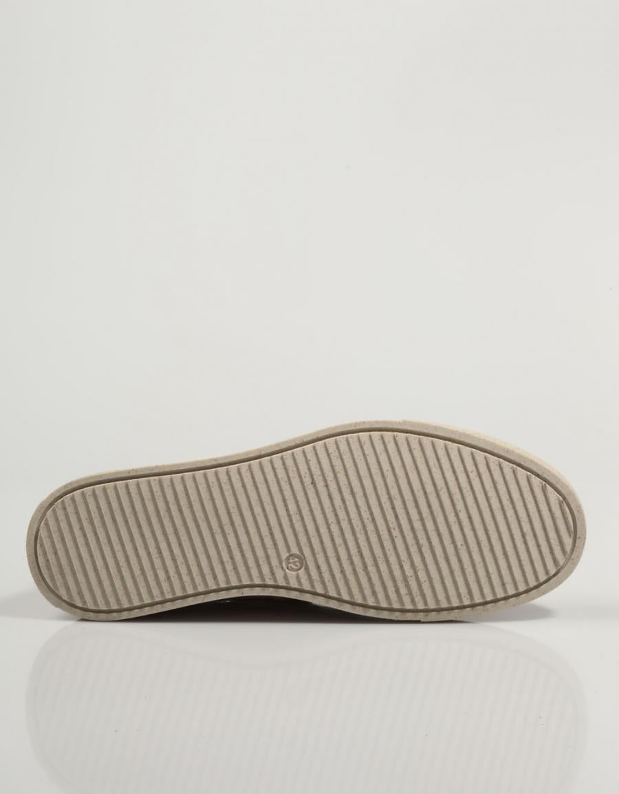 ZAPATOS SPORT SCALPERS VILA en color Beige