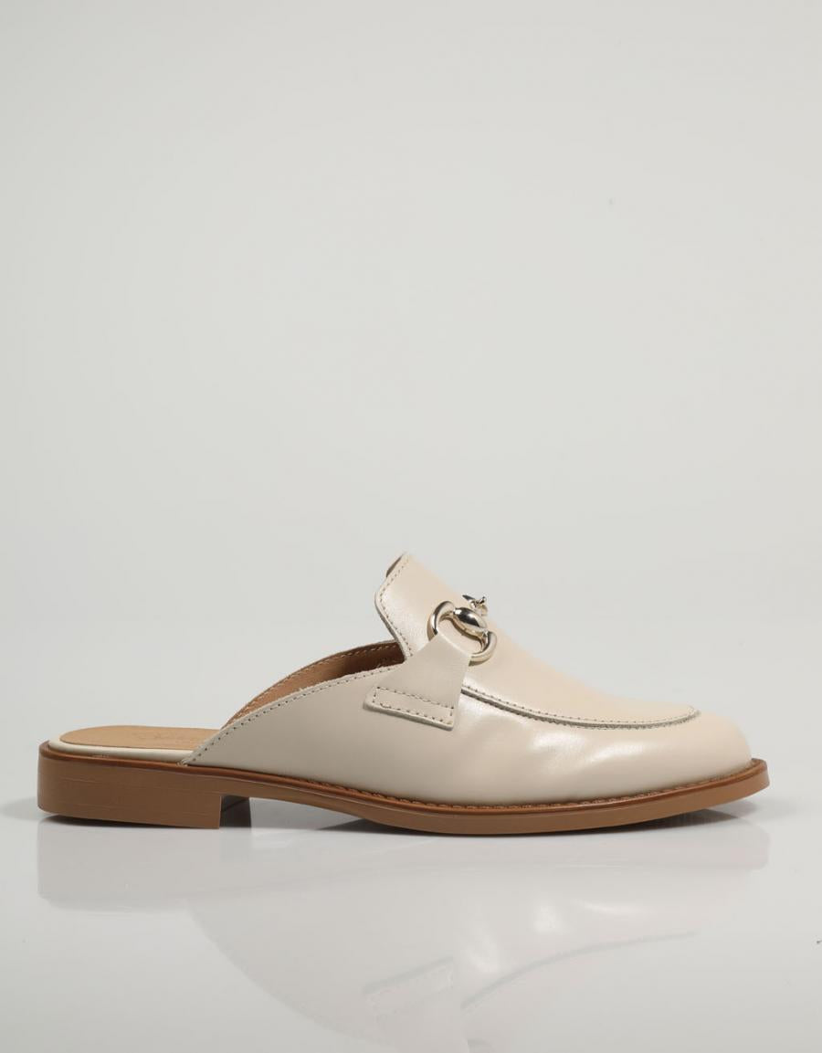 ZAPATOS VESTIR REBECCA HOPE 1180 en color Hielo