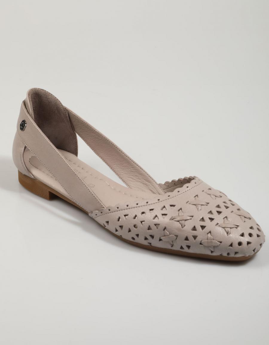 ZAPATOS SPORT CARMELA 166072 en color Hielo