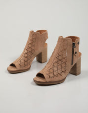 SANDALIAS XTI 141100 en color Cuero