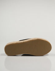 SANDALIAS XTI 141253 en color Negro