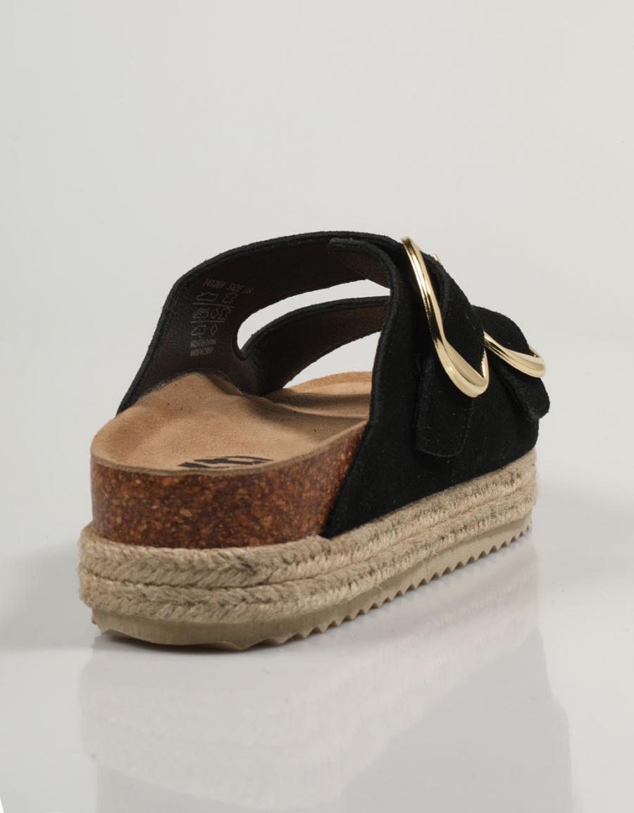 SANDALIAS XTI 141269 en color Negro