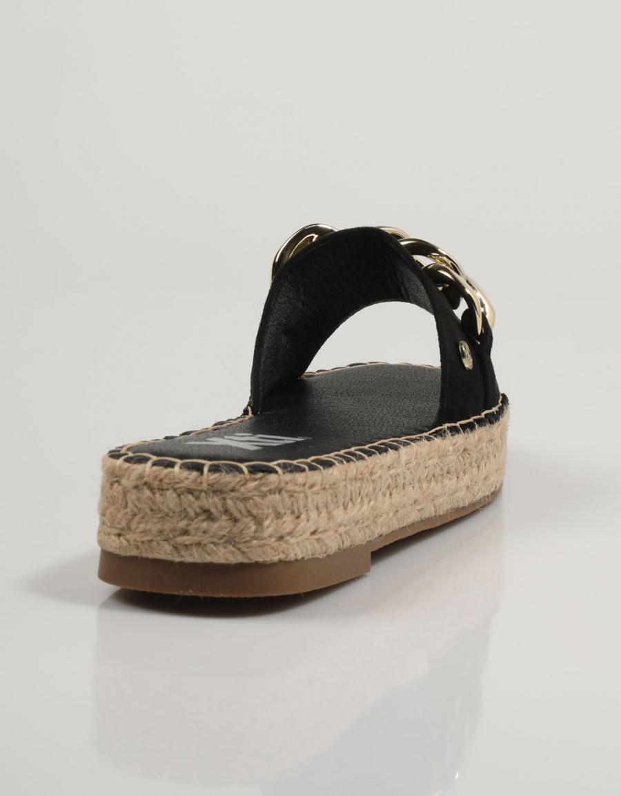 SANDALIAS XTI 141403 en color Negro