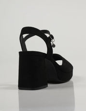 SANDALIAS XTI 141471 en color Negro