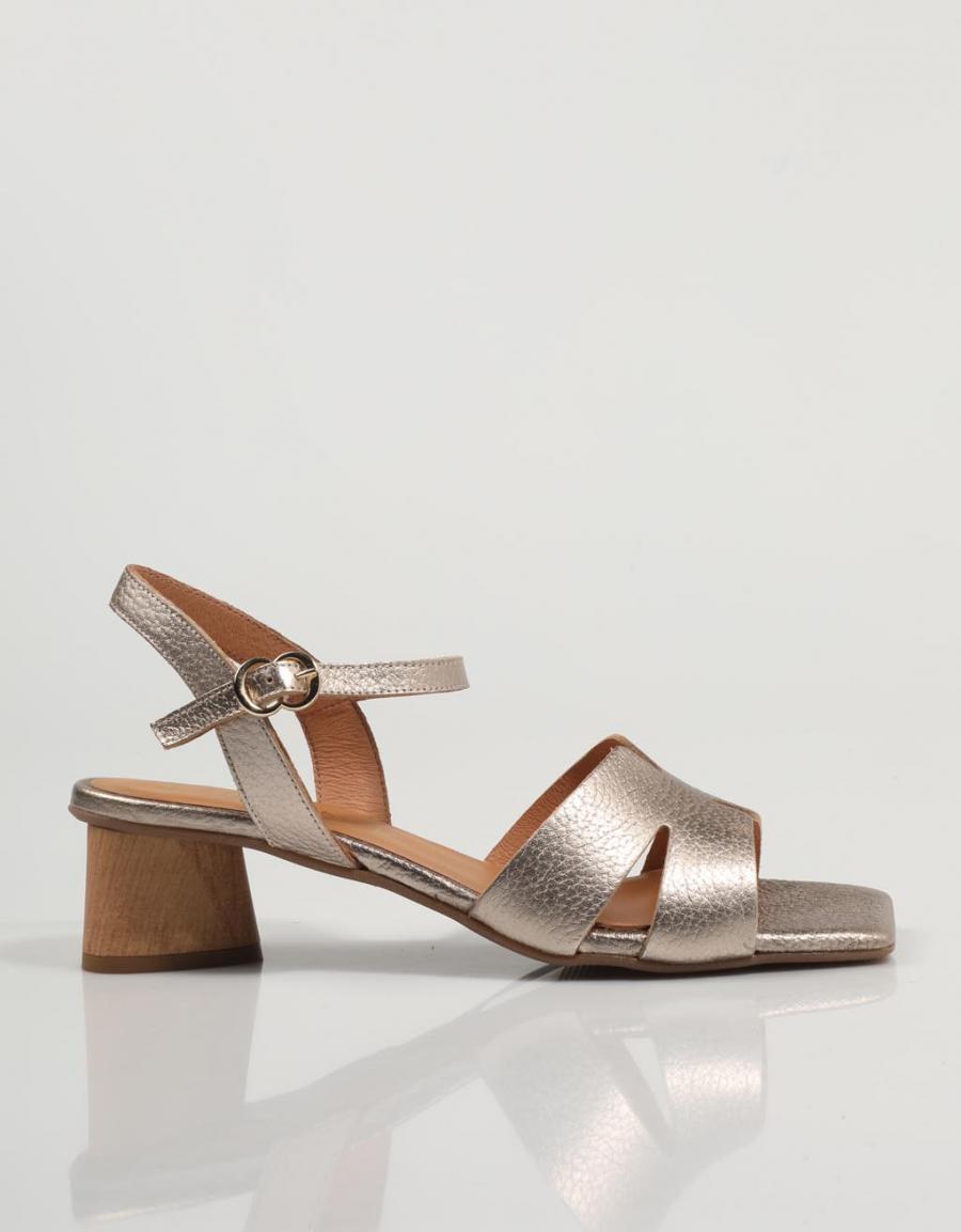 SANDALIAS FRANK 27931 en color Platino