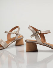 SANDALIAS FRANK 27931 en color Platino