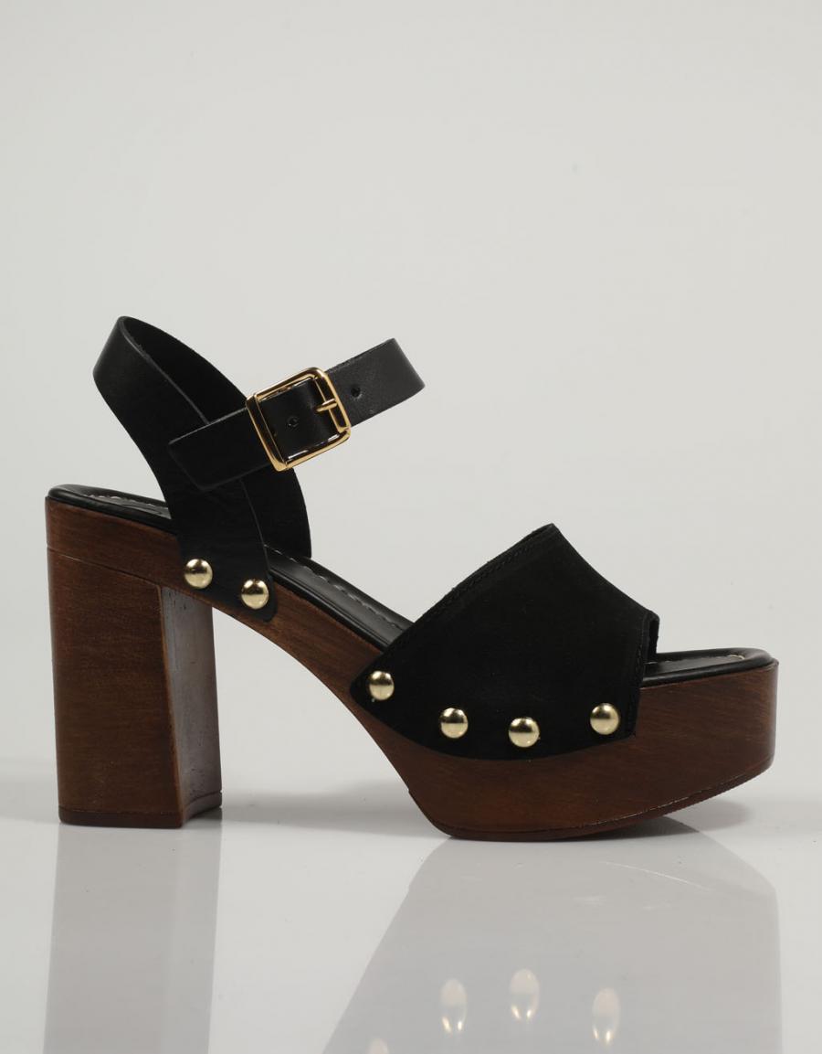 SANDALIAS CARLO PERA 5021 en color Negro