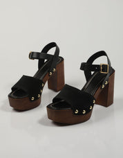 SANDALIAS CARLO PERA 5021 en color Negro