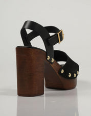 SANDALIAS CARLO PERA 5021 en color Negro