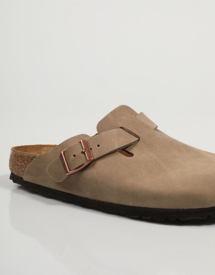 ZUECOS BIRKENSTOCK BOSTON en color Marron