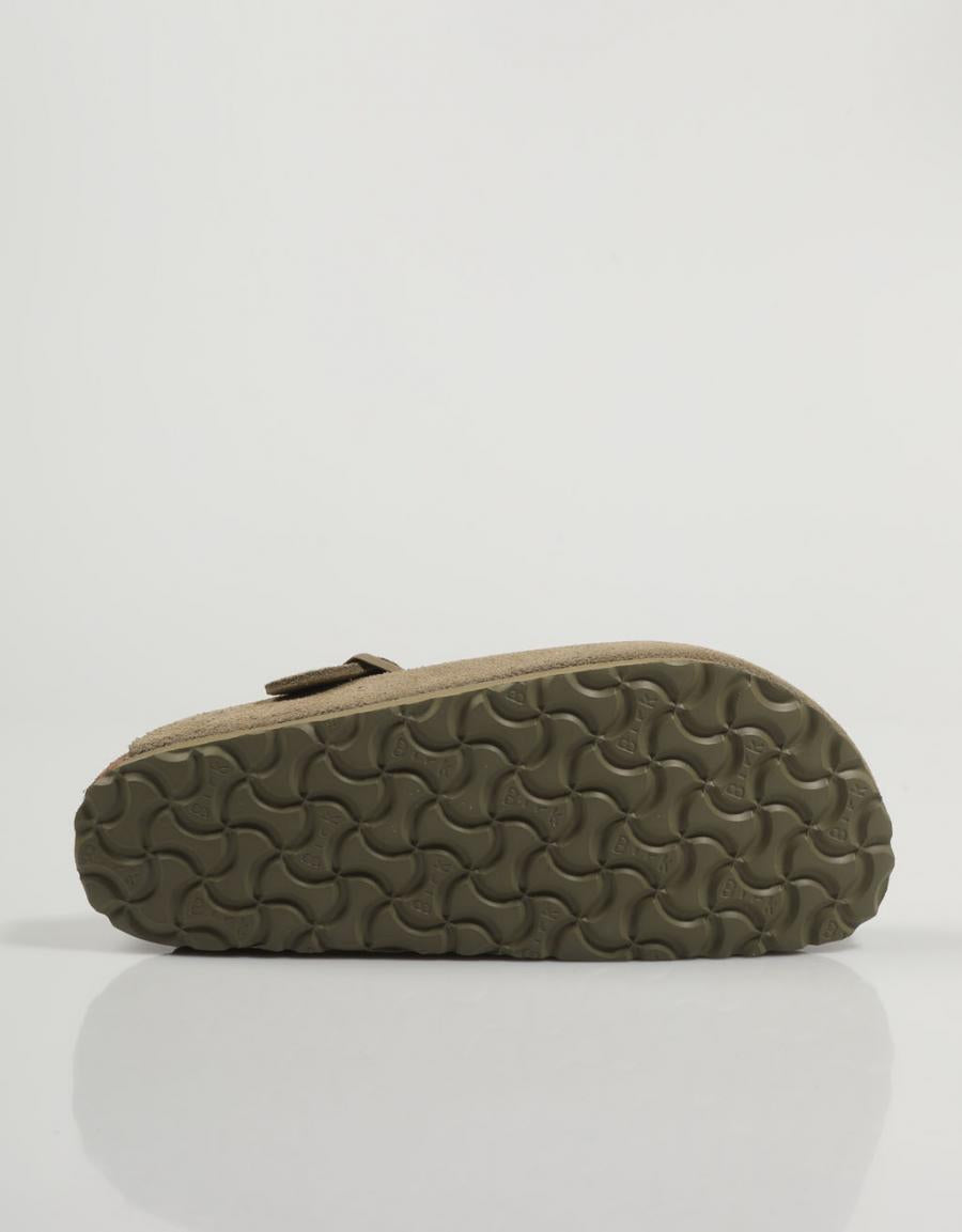 SANDALIAS BIRKENSTOCK BOSTON en color Kaki