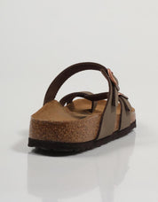 SANDALIAS BIRKENSTOCK MAYARI en color Marron
