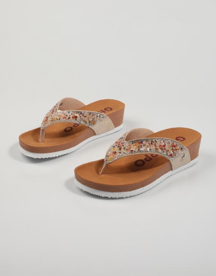 SANDALIAS GIOSEPPO ATHIS en color Beige