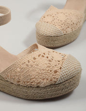 SANDALIAS REFRESH 170869 en color Beige