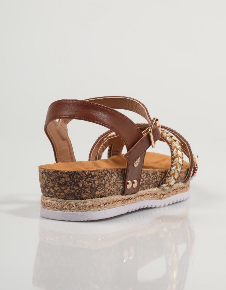 SANDALIAS ISTERIA 23119 en color Cuero
