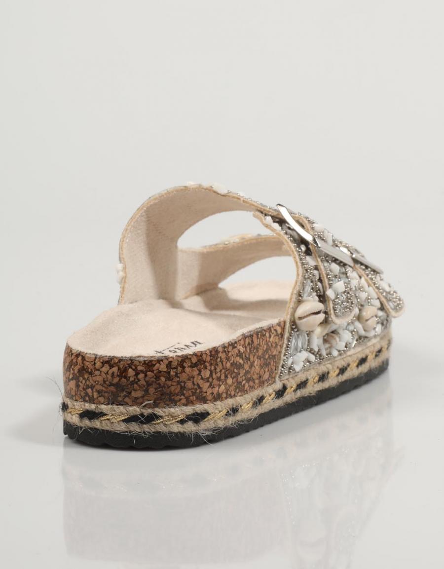 SANDALIAS ISTERIA 23138 en color Beige