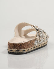 SANDALIAS ISTERIA 23138 en color Beige