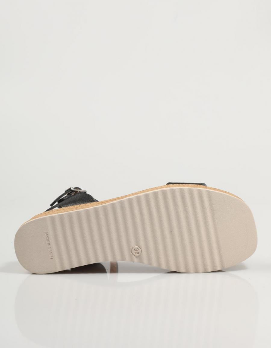 SANDALIAS REBECCA HOPE 5208 en color Negro