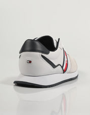 ZAPATILLAS TOMMY HILFIGER RUNNER en color Blanco