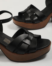 SANDALIAS REBECCA HOPE 5243 en color Negro