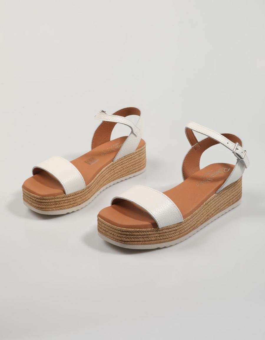 SANDALIAS REBECCA HOPE 5208 en color Blanco