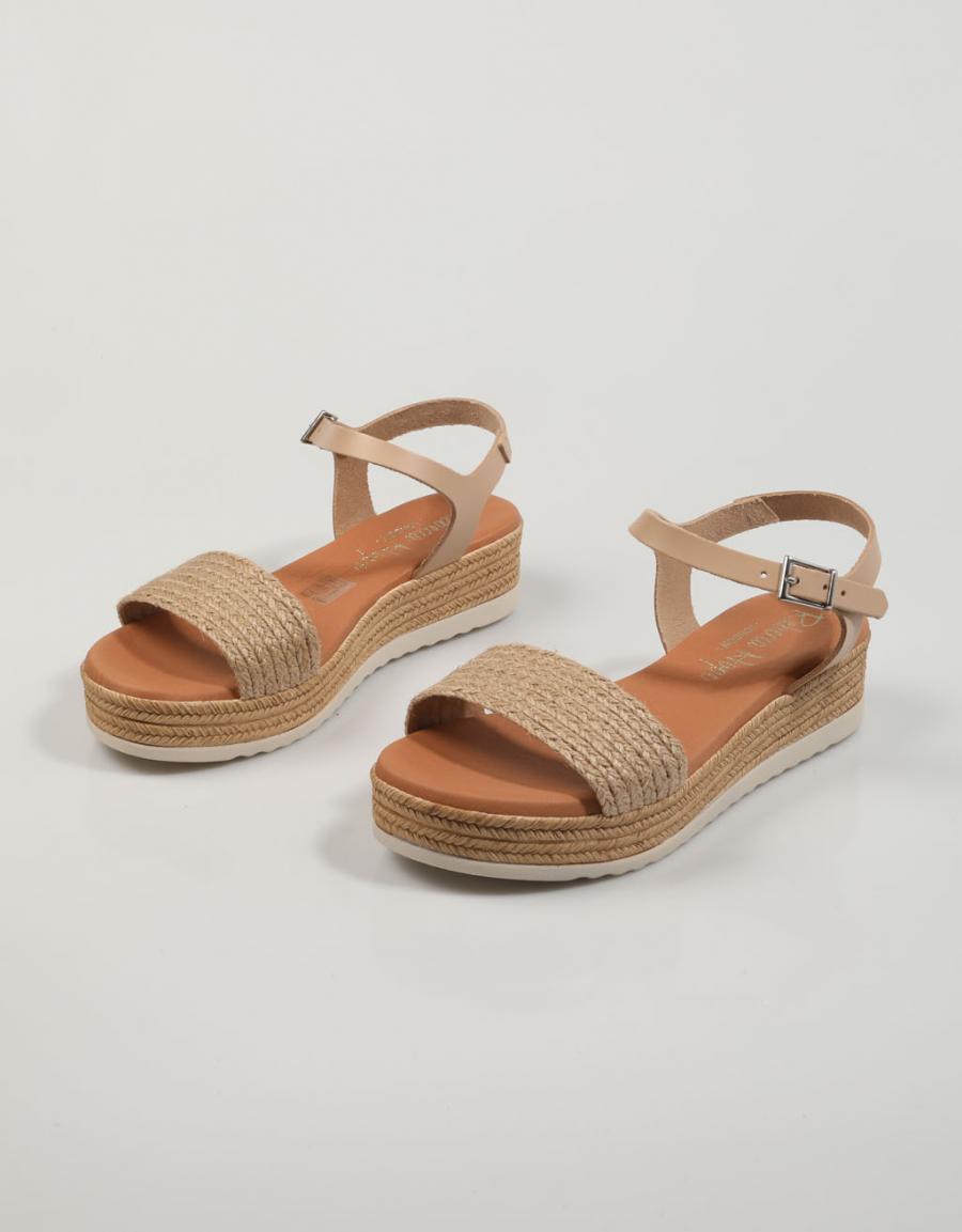 SANDALIAS REBECCA HOPE 5204 en color Beige