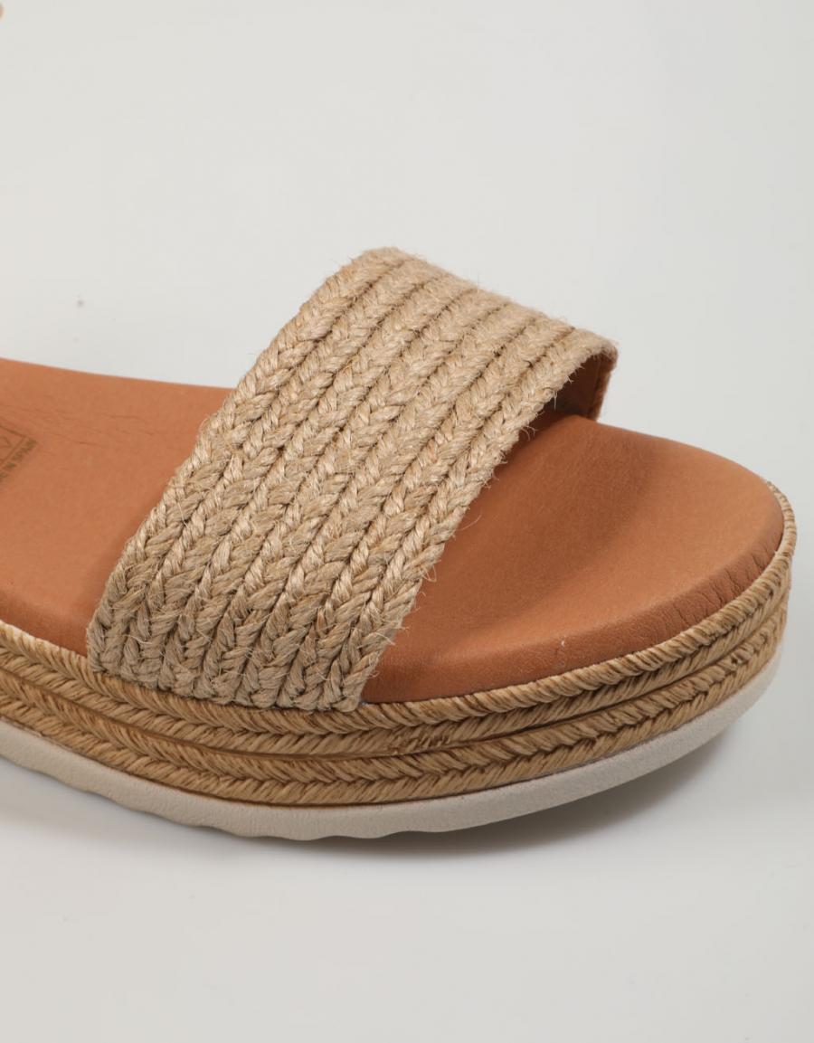 SANDALIAS REBECCA HOPE 5204 en color Beige