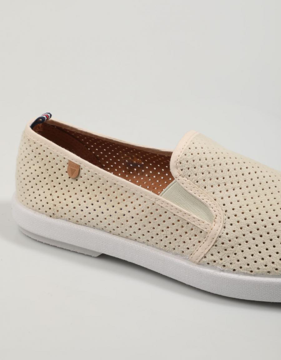 ZAPATOS SPORT VERBENAS TEO en color Beige