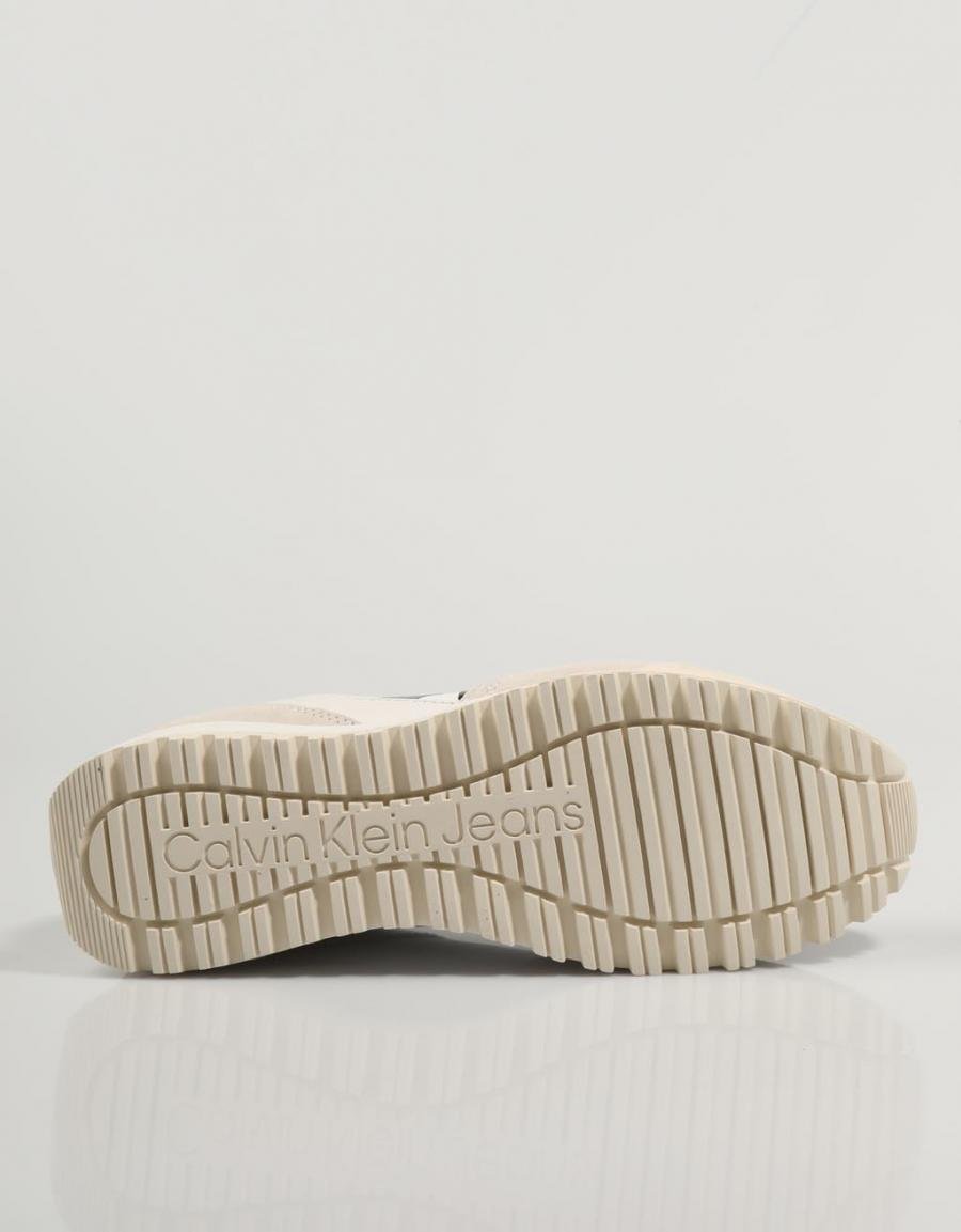 ZAPATILLAS CALVIN KLEIN TOOTHY en color Blanco