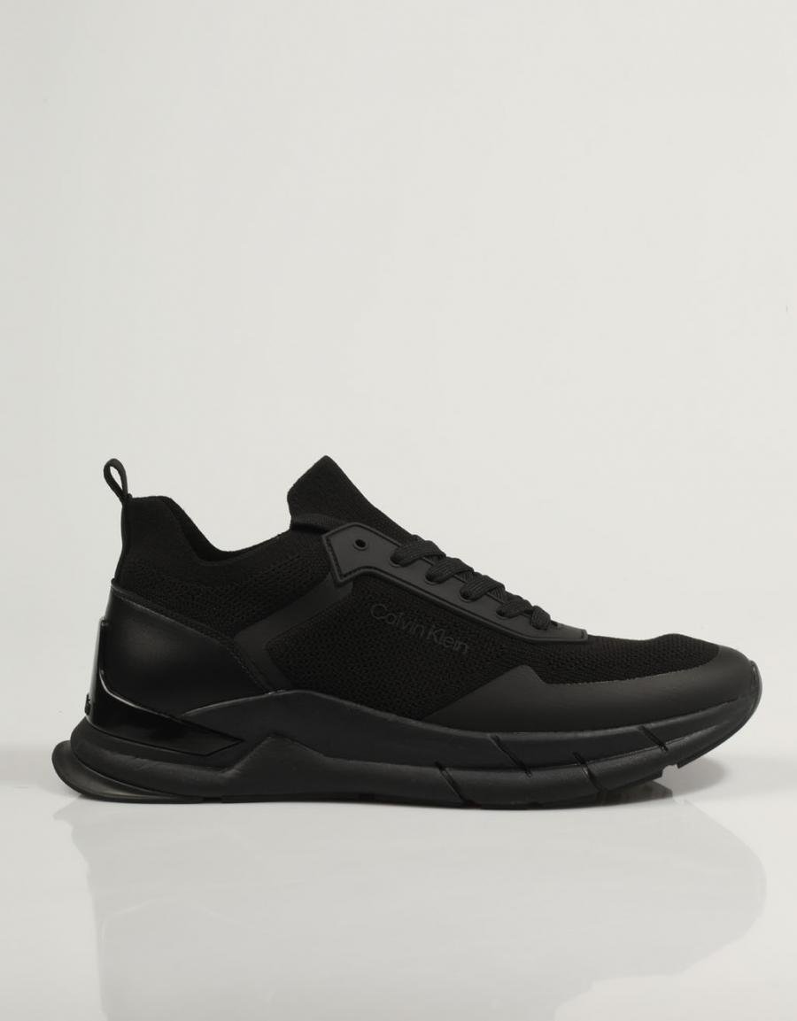 ZAPATILLAS CALVIN KLEIN LOW TOP LACE UP KNIT en color Negro