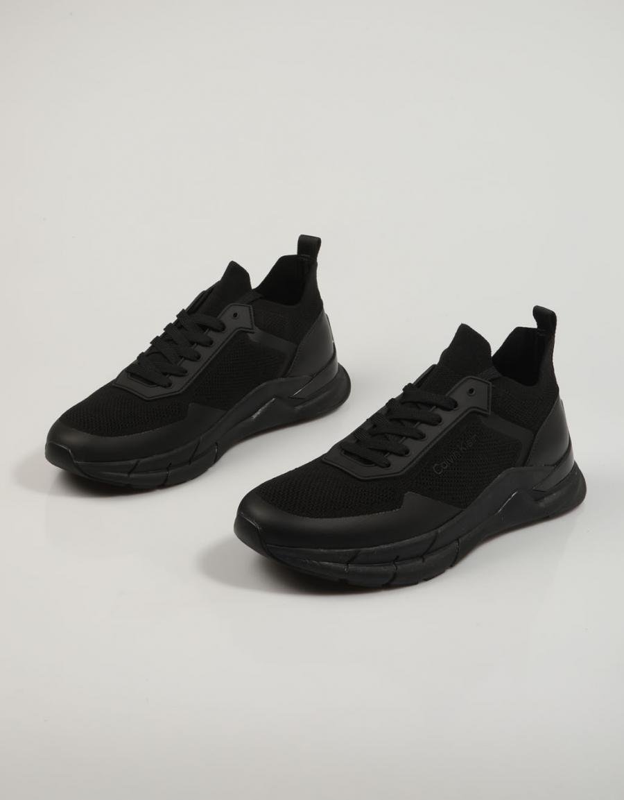 ZAPATILLAS CALVIN KLEIN LOW TOP LACE UP KNIT en color Negro