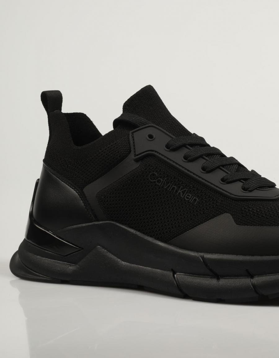 ZAPATILLAS CALVIN KLEIN LOW TOP LACE UP KNIT en color Negro