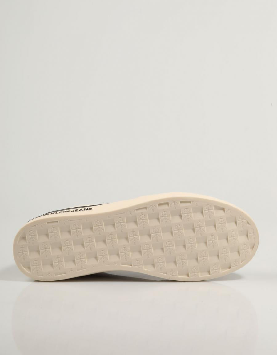 ZAPATILLAS CALVIN KLEIN CLASSIC CUPSOLE LACEUP MIX LTH en color Blanco