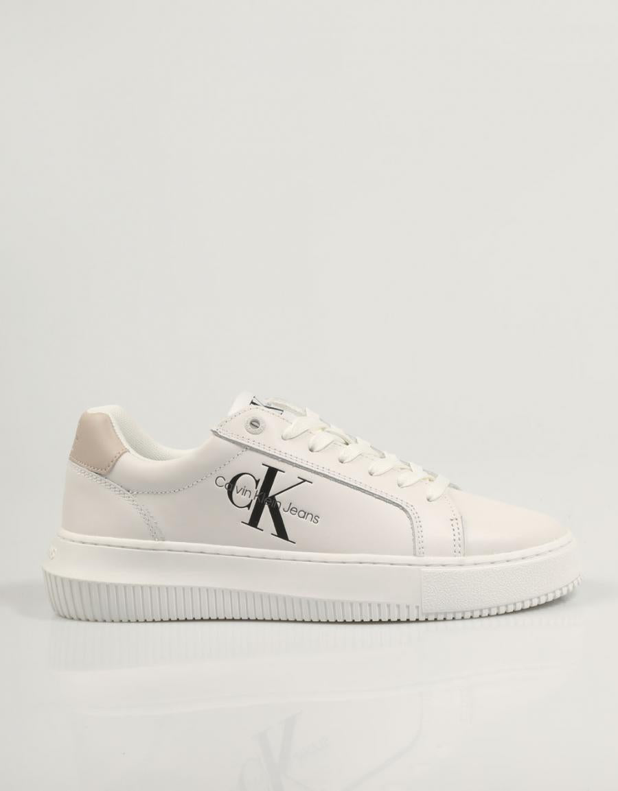 ZAPATILLAS CALVIN KLEIN CHUNKY CUPSOLE MONO LTH WN en color Blanco