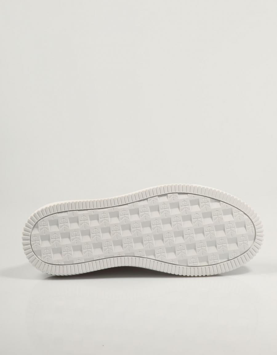 ZAPATILLAS CALVIN KLEIN CHUNKY CUPSOLE MONO LTH WN en color Blanco