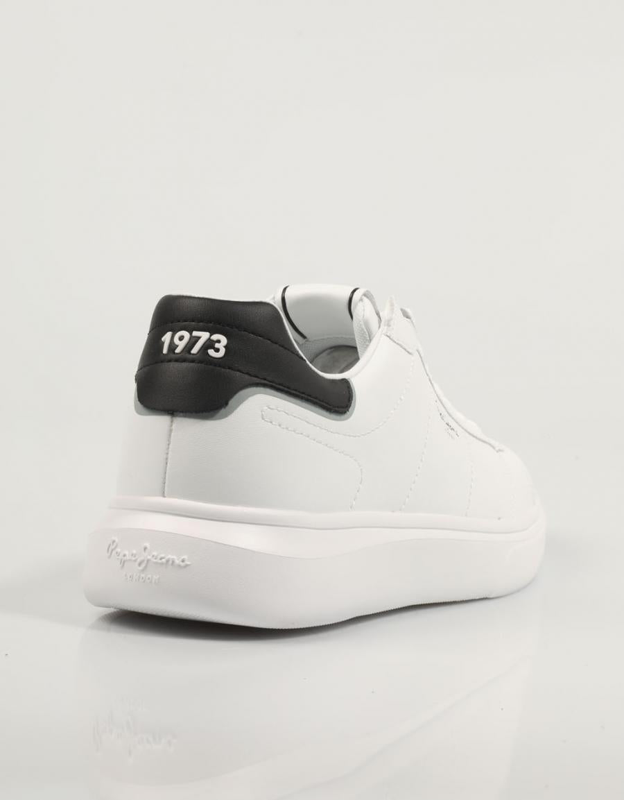 ZAPATILLAS PEPE JEANS EATON BASIC PMS30981 en color Blanco