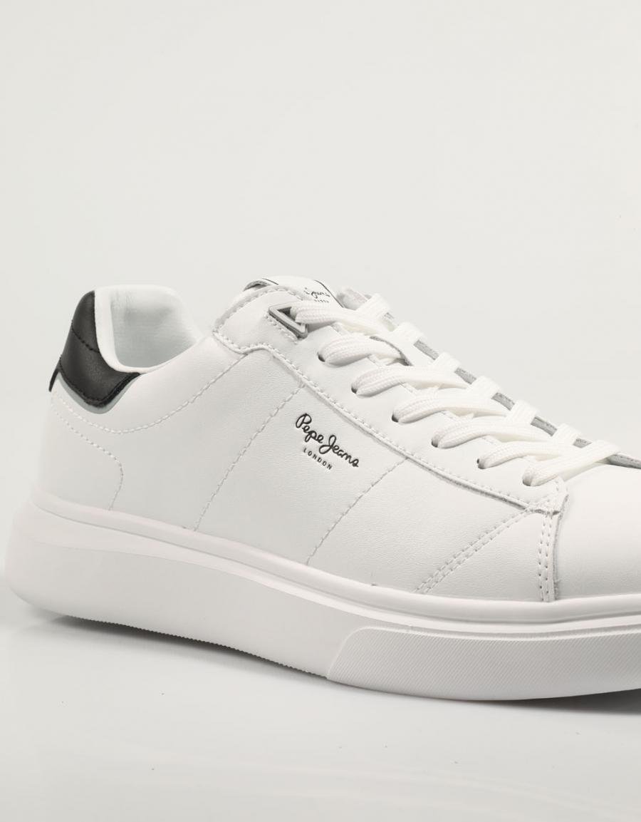 ZAPATILLAS PEPE JEANS EATON BASIC PMS30981 en color Blanco