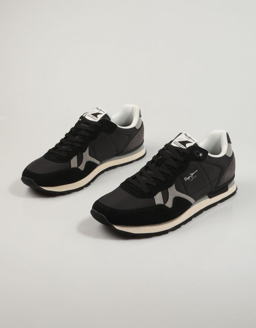 ZAPATILLAS PEPE JEANS BRIT REFLECT M en color Negro