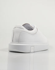 ZAPATILLAS ARMANI EXCHANGE XUX123 en color Blanco