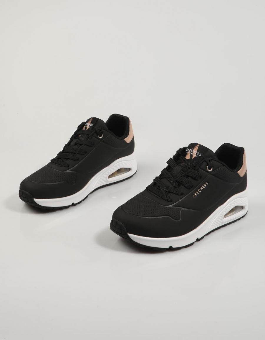 ZAPATILLAS SKECHERS UNO en color Negro