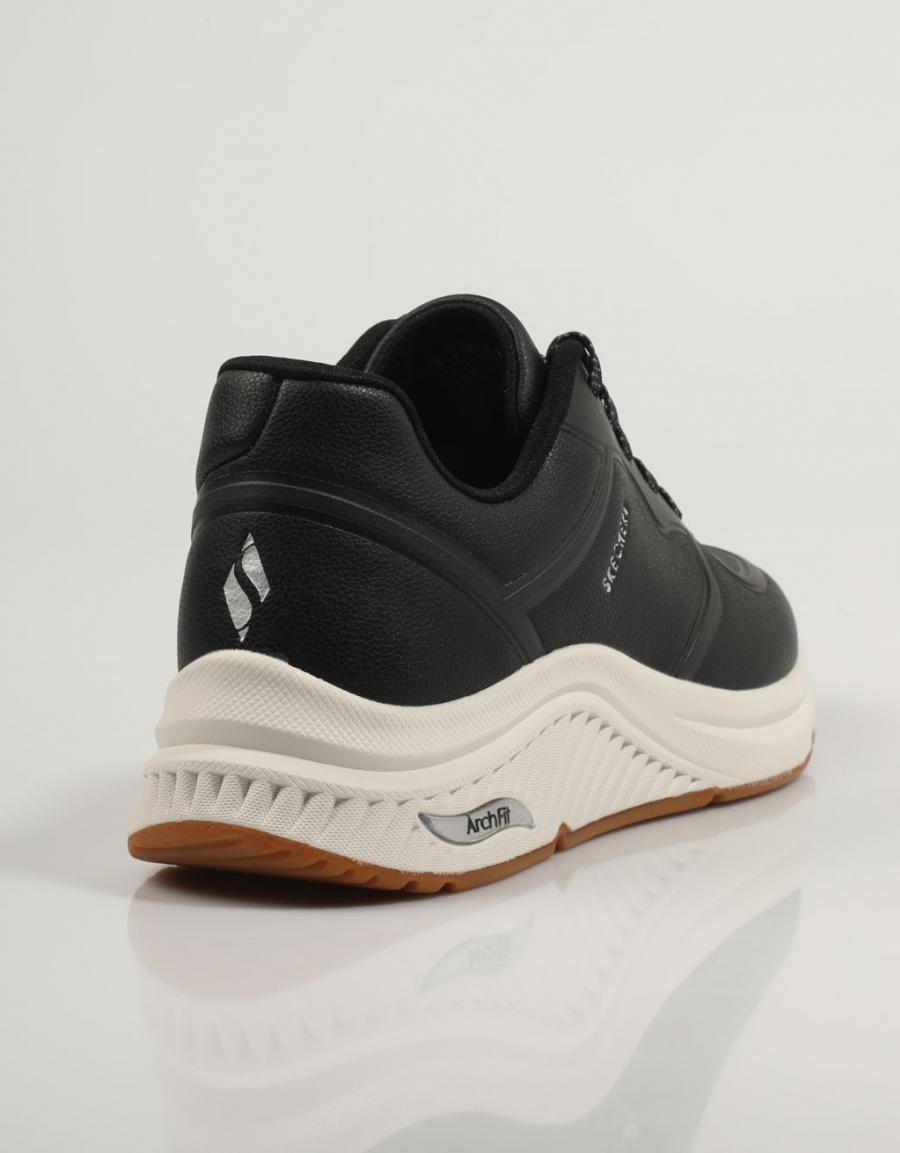 ZAPATILLAS SKECHERS ARCH FIT en color Negro