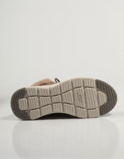 BOTINES SKECHERS CLACIAL ULTRA 144178 en color Taupe