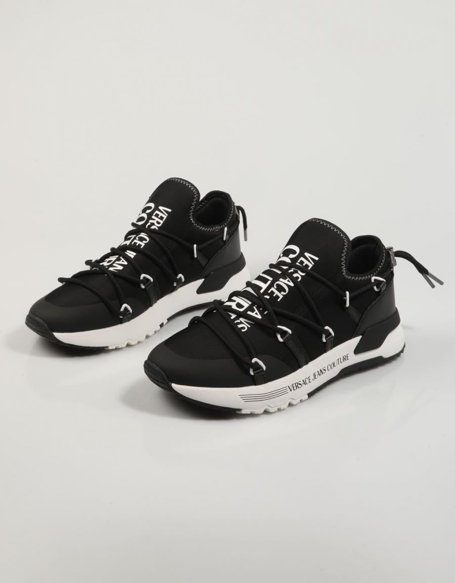ZAPATILLAS VERSACE VJ008 FONDO DYNAMIC 75YA3SA6 en color Negro