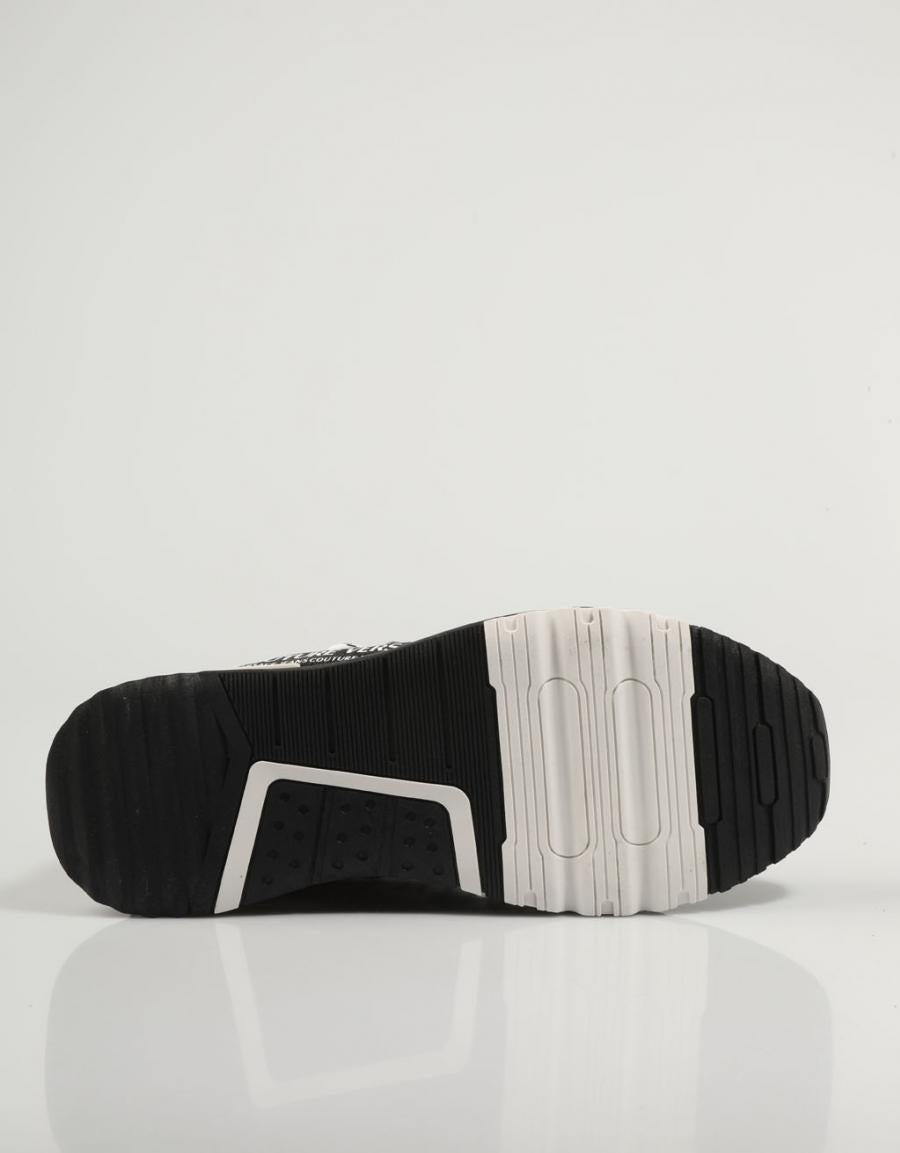 ZAPATILLAS VERSACE VJ008 FONDO DYNAMIC 75YA3SA3 en color Negro