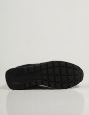 ZAPATILLAS ARMANI EA7 TRAINING X8X151 XK354 en color Negro